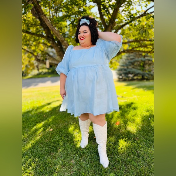 Meet your Posher, Destinee (she/her) - Picture 4 of 6